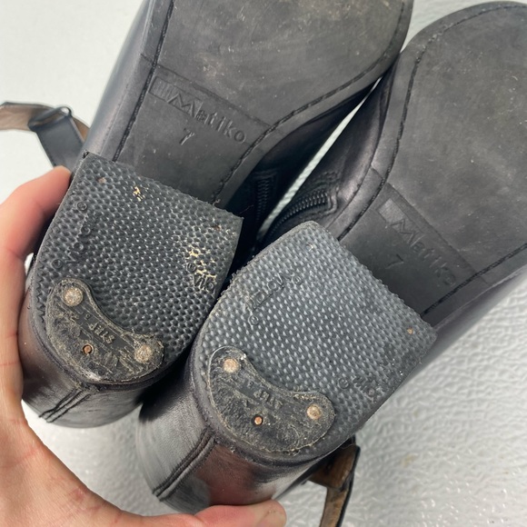 MATIKO Cut Out Buckle Black Leather Ankle Boot Womens 7 - Picture 10 of 11